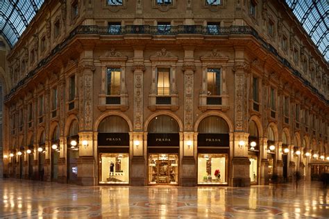 prada galleria milano orari|prada galleria sale.